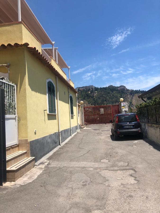 Beach Apartments Patrizia Taormina Esterno foto