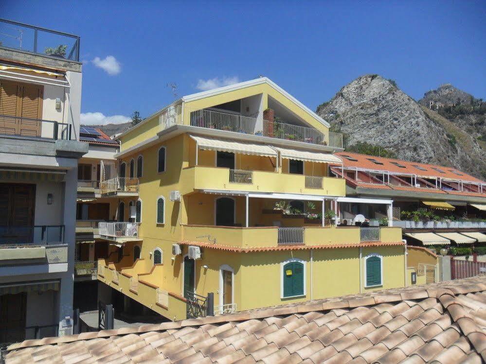 Beach Apartments Patrizia Taormina Esterno foto