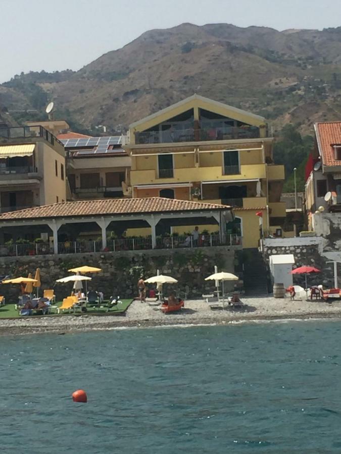 Beach Apartments Patrizia Taormina Esterno foto